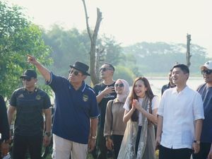 Beby Tsabina dan Suami Nikmati Keindahan Pacitan Bareng SBY Beby Tsabina dan Suami Nikmati Keindahan Pacitan Bareng SBY
