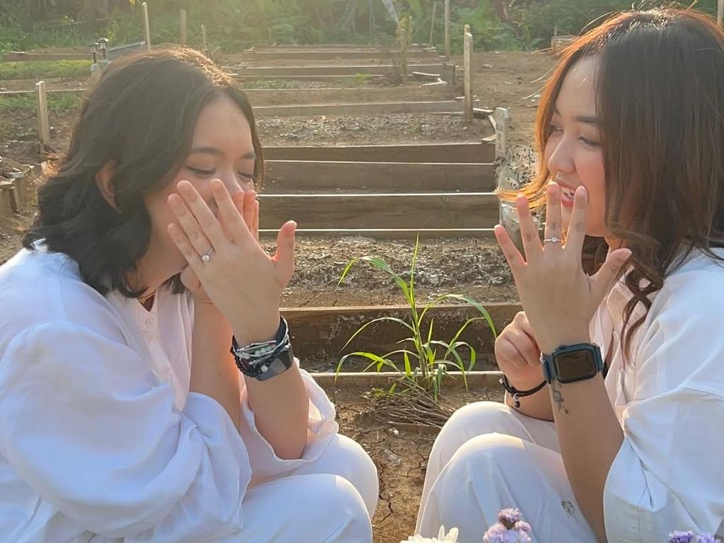 Deandra Nadira Menangis, Adik Gustiwiw Melamar Wakili Mendiang Kakak Deandra Nadira Menangis, Adik Gustiwiw Melamar Wakili Mendiang Kakak