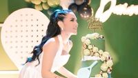 7 Foto Davina Karamoy Padu Padan Gaya Feminin & Sporty di Hari Ultah, Memukau