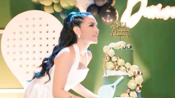 7 Foto Davina Karamoy Padu Padan Gaya Feminin & Sporty di Hari Ultah, Memukau
