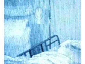 Kalau Bukan Hantu, Apa yang Ada di Dalam Foto Berikut? Kalau Bukan Hantu, Apa yang Ada di Dalam Foto Berikut?