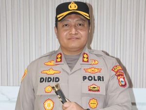 3 Oknum TNI Lepas Tembakan di Polres Selayar, Kapolres Pastikan Situasi Aman 3 Oknum TNI Lepas Tembakan di Polres Selayar, Kapolres Pastikan Situasi Aman