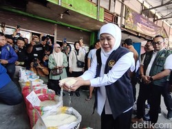 Gubernur Khofifah Sidak di Pasar Larangan, Minta SPHP Dijual Bebas