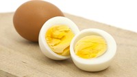 Bukan Tanda Bahaya! Ini Alasan Kuning Telur Rebus Berwarna Kehijauan