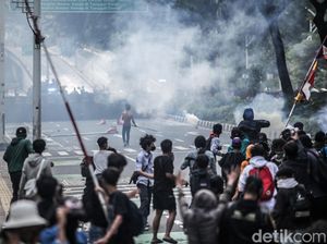 Asing Soroti Ricuh Demo DPR, Sebut Tunjangan Rumah 10 Kali UMR Jakarta Asing Soroti Ricuh Demo DPR, Sebut Tunjangan Rumah 10 Kali UMR Jakarta