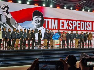 Menko AHY-Mentrans Lepas Tim Ekspedisi Patriot: Fokus Riset-Petakan Ekonomi Menko AHY-Mentrans Lepas Tim Ekspedisi Patriot: Fokus Riset-Petakan Ekonomi