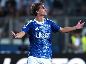Luar Biasa, Nico Paz! Luar Biasa, Nico Paz!