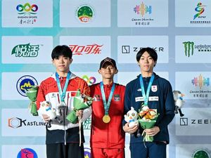 Panjat Tebing RI Ukir Emas di Kejuaraan Asia Remaja 2025