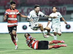 Leganya Persita Pecah Telur di Kandang Madura