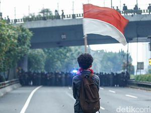 Netizen Dukung Demo Gedung DPR RI, Protes Keras Tunjangan Anggota DPR