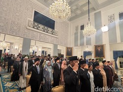Daftar Lengkap Lebih dari 100 Tokoh yang Terima Tanda Kehormatan dari Prabowo