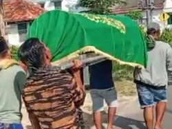 Zaini Minta Ditandu di Keranda Mayat, Penggotong Dibayar Rp 2,5 Juta