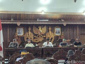 Pemkab-DPRD Klungkung Cabut Tiga Perda yang Dianggap Sudah Tak Relevan Pemkab-DPRD Klungkung Cabut Tiga Perda yang Dianggap Sudah Tak Relevan