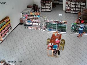 Viral Penipuan Berkedok Bayar Pesanan Rak di Blitar, Polisi Buru Pelaku Viral Penipuan Berkedok Bayar Pesanan Rak di Blitar, Polisi Buru Pelaku