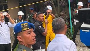 Momen Anggota TNI Bunuh Istri Acungkan Jari Tengah ke Keluarga Korban