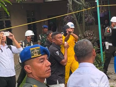 Momen Anggota TNI Bunuh Istri Acungkan Jari Tengah ke Keluarga Korban