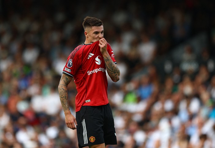 Soccer Football - Premier League - Fulham v Manchester United - Craven Cottage, London, Britain - August 24, 2025 Manchester Uniteds Benjamin Sesko reacts Action Images via Reuters/Matthew Childs EDITORIAL USE ONLY. NO USE WITH UNAUTHORIZED AUDIO, VIDEO, DATA, FIXTURE LISTS, CLUB/LEAGUE LOGOS OR LIVE SERVICES. ONLINE IN-MATCH USE LIMITED TO 120 IMAGES, NO VIDEO EMULATION. NO USE IN BETTING, GAMES OR SINGLE CLUB/LEAGUE/PLAYER PUBLICATIONS. PLEASE CONTACT YOUR ACCOUNT REPRESENTATIVE FOR FURTHER DETAILS..