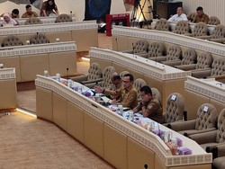 Beredar Isu Daerah Naikkan PBB Imbas Pusat Efisiensi, Wamendagri Menepis