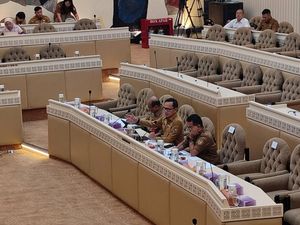 Wamendagri Beberkan 6 Titik Kebocoran PAD, 90% Daerah Kapasitas Fiskalnya Lemah Wamendagri Beberkan 6 Titik Kebocoran PAD, 90% Daerah Kapasitas Fiskalnya Lemah