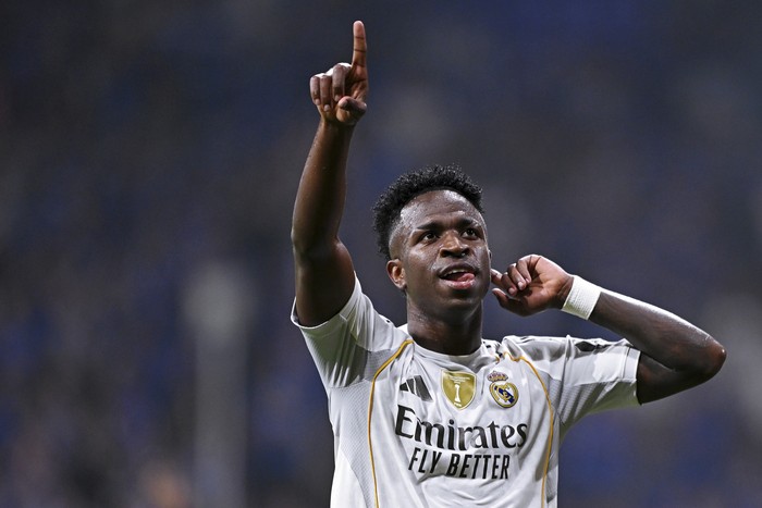 OVIEDO, SPAIN - AUGUST 24: Vinicius Junior of Real Madrid celebrates 0-3 during the LaLiga EA Sports  match between Real Oviedo v Real Madrid at the Estadio Municipal NMR Carlos Tartiere on August 24, 2025 in Oviedo Spain (Photo by Cesar Ortiz Gonzalez/Soccrates/Getty Images)