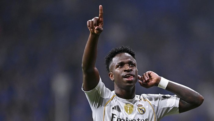 OVIEDO, SPAIN - AUGUST 24: Vinicius Junior of Real Madrid celebrates 0-3 during the LaLiga EA Sports  match between Real Oviedo v Real Madrid at the Estadio Municipal NMR Carlos Tartiere on August 24, 2025 in Oviedo Spain (Photo by Cesar Ortiz Gonzalez/Soccrates/Getty Images)