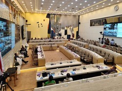 Ada di DPR, Aria Bima Pesan ke Massa Demo: Saudara-saudara Jangan Anarkis