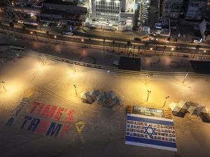 Instalasi Karya Aktivis Israel Minta Hentikan Perang Gaza Instalasi Karya Aktivis Israel Minta Hentikan Perang Gaza