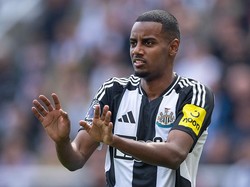 Howe Susah Pastikan Kejelasan Masa Depan Alexander Isak