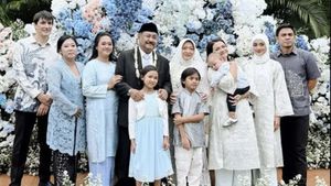 Ketika Ayudia Bing Slamet Antar Ibunda Menikah