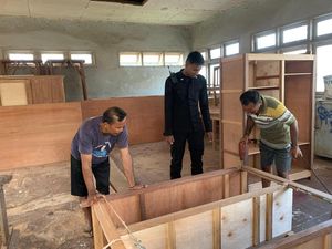 Mebel Buatan Napi Lapas Saumlaki Siap Bersaing di Pasar Nasional Mebel Buatan Napi Lapas Saumlaki Siap Bersaing di Pasar Nasional