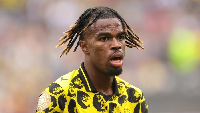 EAST RUTHERFORD, NEW JERSEY - JUNE 17: Carney Chukwuemeka of Borussia Dortmund during the FIFA Club World Cup 2025 group F match between Fluminense FC and Borussia Dortmund at MetLife Stadium on June 17, 2025 in East Rutherford, New Jersey. (Photo by Jonathan Moscrop/Getty Images)