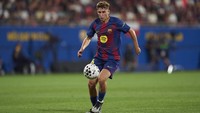 Fermin Lopez juga sempat ditawar Chelsea musim panas ini. Barcelona menyerahkan keputusan pada sang pemain, yang akhirnya memilih bertahan di Camp Nou. (Foto: Pedro Salado/Getty Images)