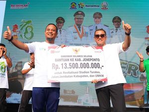Pemprov Sulsel Salurkan Rp 13,5 M untuk Revitalisasi Stadion Turatea Jeneponto Pemprov Sulsel Salurkan Rp 13,5 M untuk Revitalisasi Stadion Turatea Jeneponto