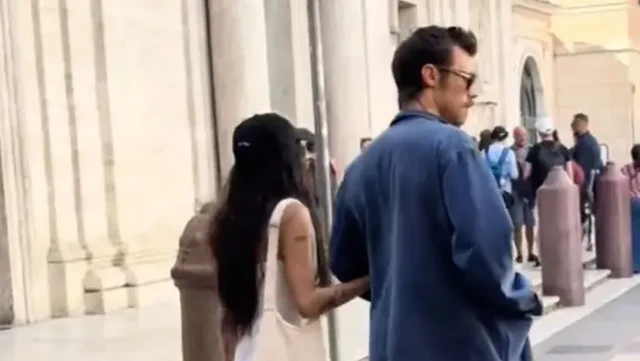 Kabar Terkini Artis dari InsertLive : Rumor Pacaran Harry Styles dan Zoe Kravitz Makin Kuat, Ini Buktinya