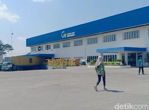 Ratusan Karyawan Pabrik Alat Olahraga Madiun Terancam PHK