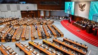 Kembali Bersidang, DPR Akan Bahas Utang Kereta Cepat hingga Evaluasi MBG