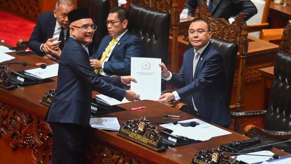 DPR Sahkan RUU Haji Jadi UU, BP Haji Kini Kementerian