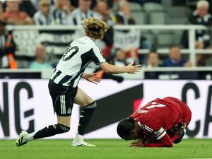 Tekel Horor Gordon ke Van Dijk, Sampai Membekas Tekel Horor Gordon ke Van Dijk, Sampai Membekas