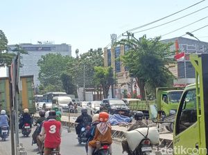 Harap Bersabar! Perbaikan Jalan Semarang-Mranggen Ditarget Rampung Desember Harap Bersabar! Perbaikan Jalan Semarang-Mranggen Ditarget Rampung Desember
