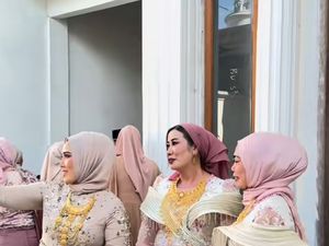 Pernikahan Adat Madura Viral, Tamu Pakai Emas Mentereng Bikin Takjub Pernikahan Adat Madura Viral, Tamu Pakai Emas Mentereng Bikin Takjub