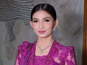 Wow! Gelang Selvi Ananda di Tedhak Siten Anak Kaesang Capai Ratusan Juta Wow! Gelang Selvi Ananda di Tedhak Siten Anak Kaesang Capai Ratusan Juta