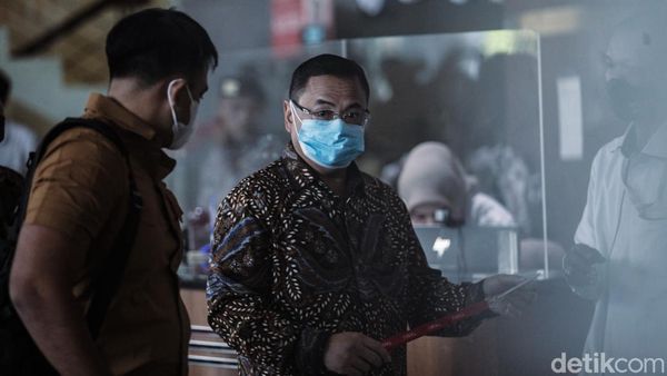 Bupati Pati Sudewo Penuhi Panggilan KPK soal Kasus Korupsi Jalur KA