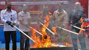 Dari Sajam hingga Uang Palsu, Barang Bukti Kejahatan Dimusnahkan di Magelang