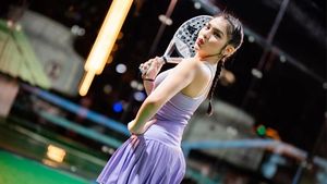 Potret Body Goals Davina Karamoy yang Lagi Terpadel-padel