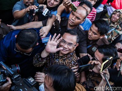 Ekspresi Bupati Pati Sudewo Usai 6 Jam Lebih Diperiksa KPK