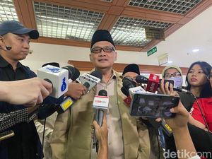 Gus Irfan Buka Suara Disebut Bakal Jadi Menteri Haji dan Umrah Gus Irfan Buka Suara Disebut Bakal Jadi Menteri Haji dan Umrah