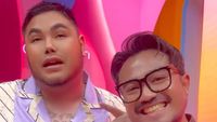 Masyaallah... Ivan Gunawan Berangkatkan 2 Kru Umrah