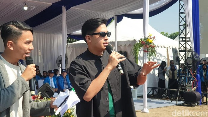 Rahasia Sukses Kuliah Sambil Sibuk ala Jerome Polin, IPK Tetap Aman!