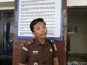 Jaksa Bantah Tudingan Minta Uang Rp 5 M Agar Annar Sampetoding Dituntut Bebas Jaksa Bantah Tudingan Minta Uang Rp 5 M Agar Annar Sampetoding Dituntut Bebas