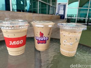 Video: Review Battle 5 Es Kopi Susu Gerobakan Harga Rp 8 Ribu-15 Ribu Video: Review Battle 5 Es Kopi Susu Gerobakan Harga Rp 8 Ribu-15 Ribu